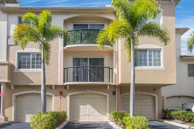 100 CRESTWOOD Court N #109 1