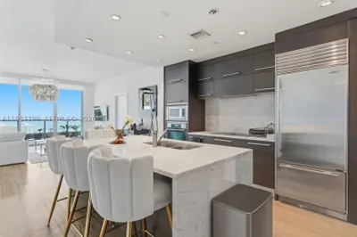 900 Biscayne Blvd #4308 1