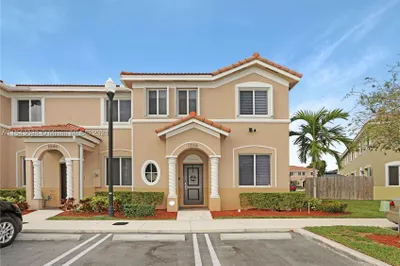 1036 SE 24th Ave ## 1