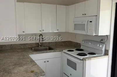 550 NW 131st St 0 1