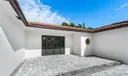 899 NW 7th Street Photo