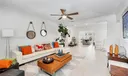 301 Hampton Ln Photo