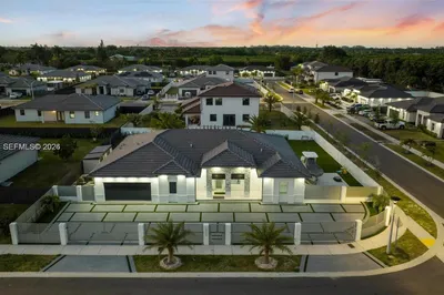 13305 SW 190th Ter #13305 1