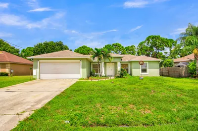 1931 SW Fears Avenue 1