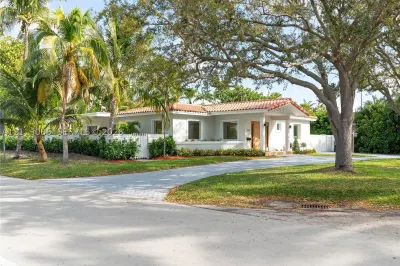 663 Woodcrest Rd 1