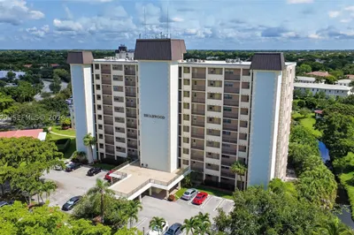 9101 W Sample Rd #306 1