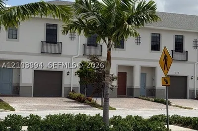 1232 SW 8th Ct #1232 1
