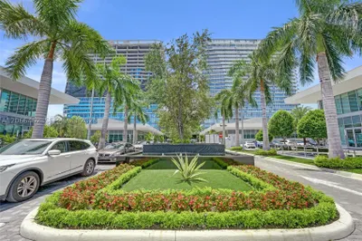 1170 E HALLANDALE BEACH BOULEVARD #1111 1