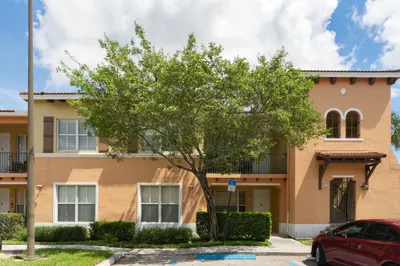 3553 FOREST HILL BLVD 39 CONDO FOR SALE!