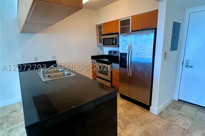 1750 N Bayshore Dr #2406 1