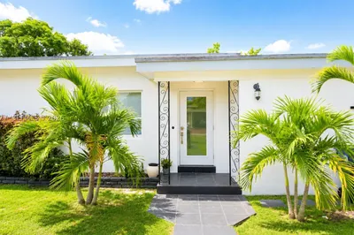 6566 SW 52nd Ter 0 1