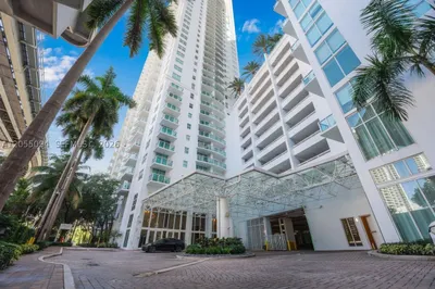 31 SE 5th St #3712 1