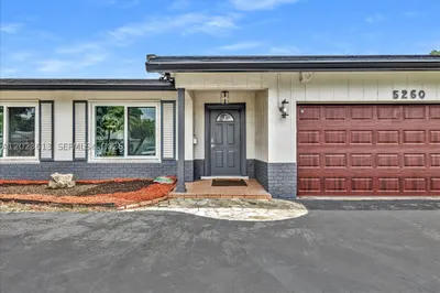 5260 SW 10th Ct 1