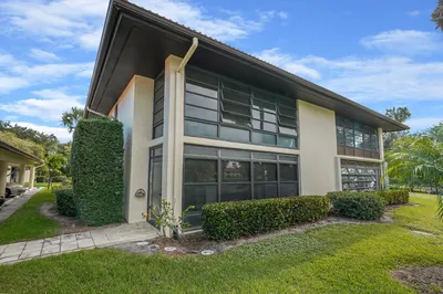 31 SW South River Drive #101 1