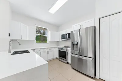 402 SEMINOLE PALMS Drive #402 1