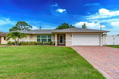410 SE Verada Avenue 1