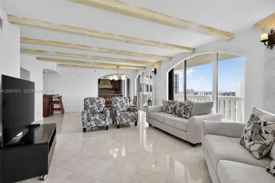 3000 Island Blvd #2305 1