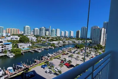 400 Kings Point Drive #1027 1