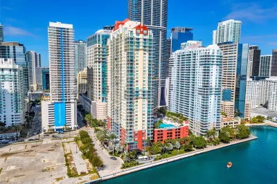 1155 Brickell Bay Dr #202 1
