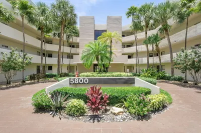5800 Camino Del Sol #102 1