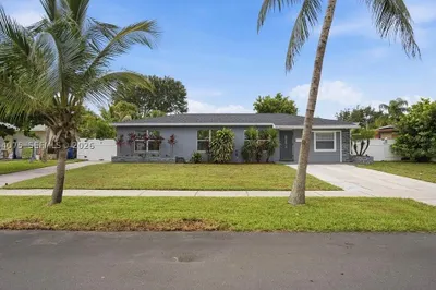 434 Australian Circle 1