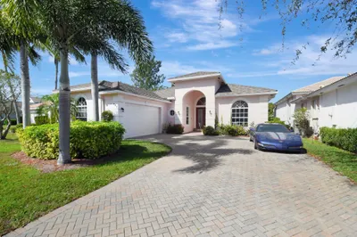 447 Pine Tree Court 1