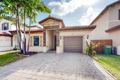 729 SE 34th Ave 1