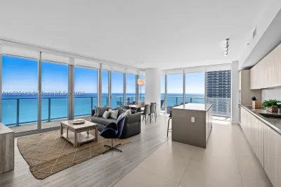 4111 S Ocean Dr #3201 1