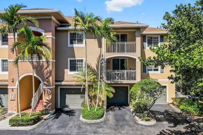 6511 Emerald Dunes Drive #304 1