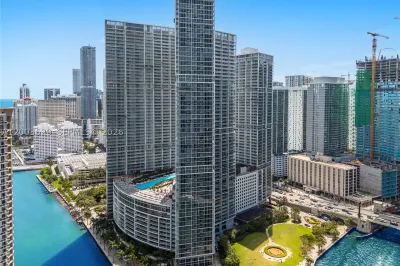 485 Brickell Ave #4501 1