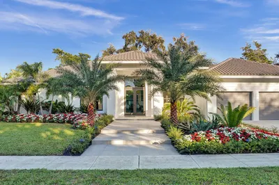 2700 NW 25th Way 1