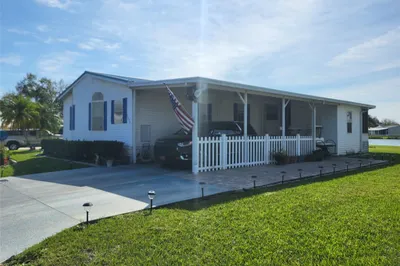 1572 SW 35th Cir 1