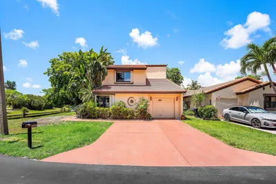 2810 Sand Pines Court 1