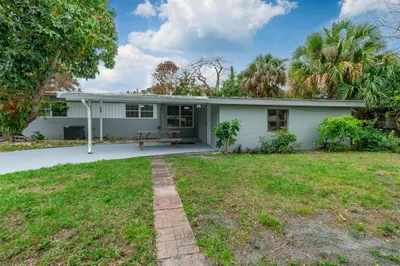 904 SE 16th Street 1