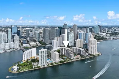 520 Brickell Key Dr #A1005 1