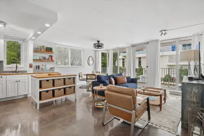 524 Orton Avenue #201 1