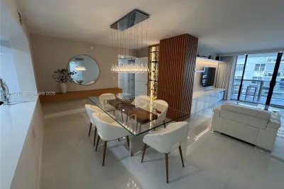 5757 Collins Ave #504 1