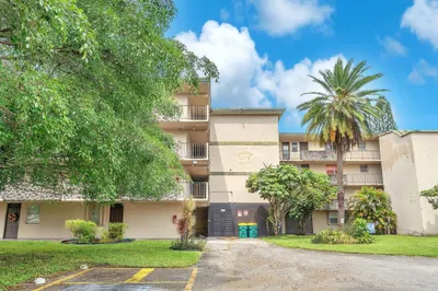 5275 NW 10TH Court #401 1
