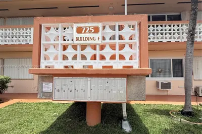 725 SW 11 Ave #F8 1
