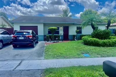 326 SW 79th Way 1