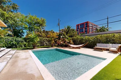 3800 NW 12th St 1