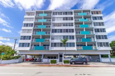 8000 Harding Ave #4D 1