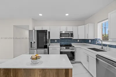 3220 NW 4th Ct 1