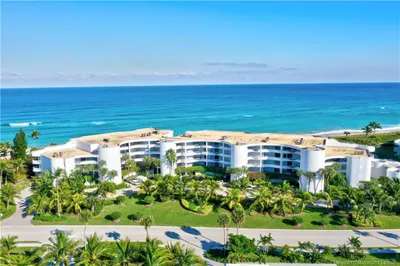 2001 SE Sailfish Point Boulevard #117 1