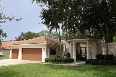 5705 NW 100th Terrace 1