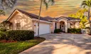 118 E Hampton Way Photo