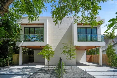 223 NW 51st St 1