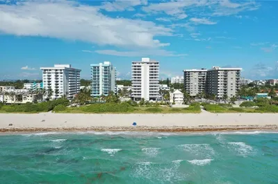 9225 Collins Ave #1006 1