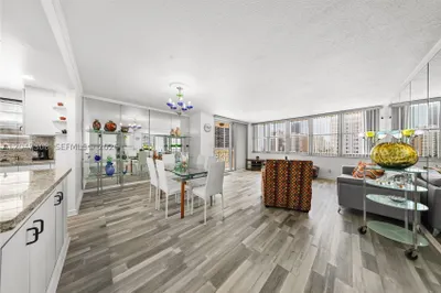 1825 S Ocean Dr #914 1
