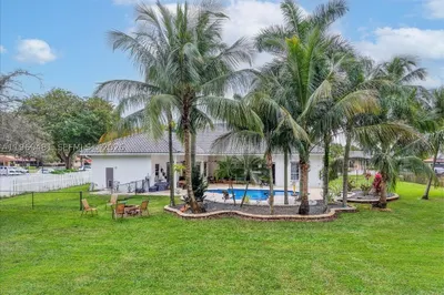 13801 Alexandria Ct 1